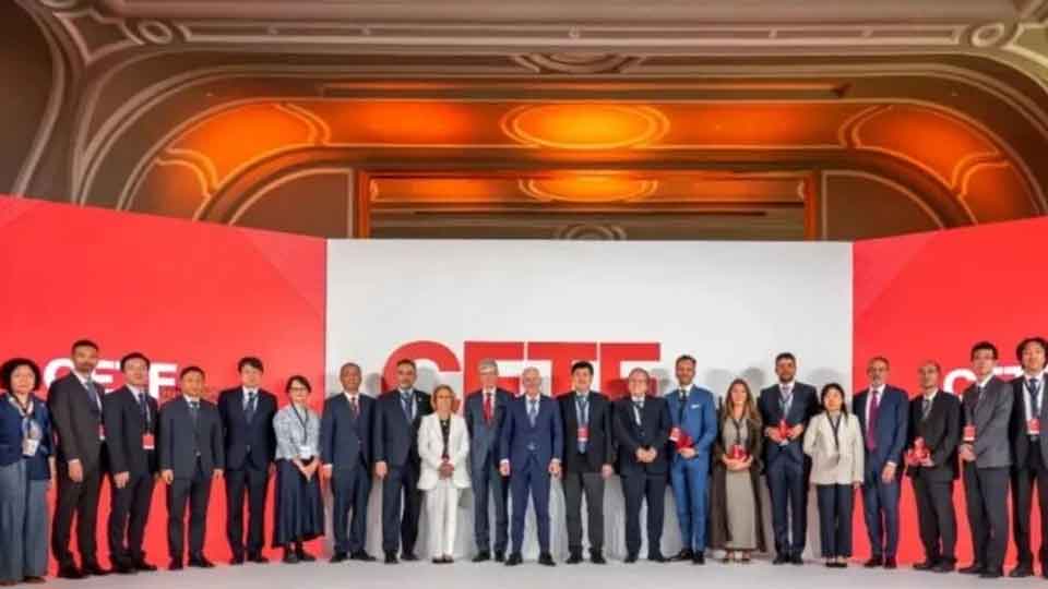 国产视频
董事长张建勇出席中欧人才论坛：携手迎接智能时代，共谋产业创新发展